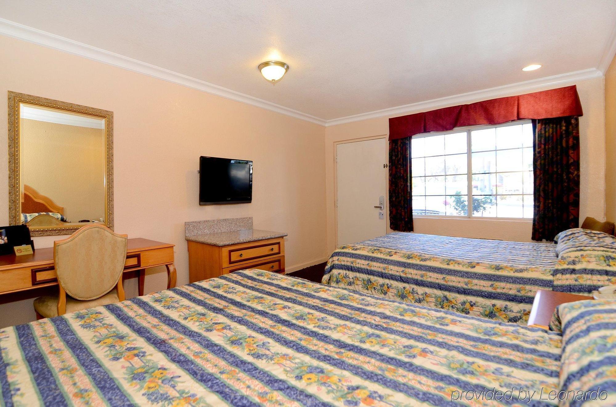 Americas Best Value Inn Corona Rum bild